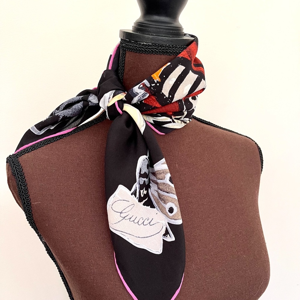 Gucci Unisex Scarf Kris Knight Butterfly Flora Black Silk Wrap - Picture 9 of 14